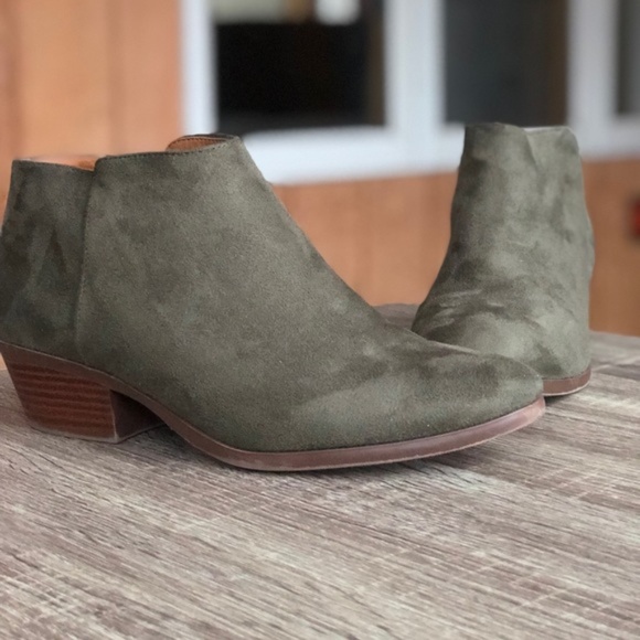 Rue21 Shoes - Rue21 Olive Green Suede Booties 8.5 8/9